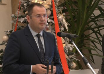 Vuçiq në presion nga protestat a mund të inskenohen tensione në Kosovë?