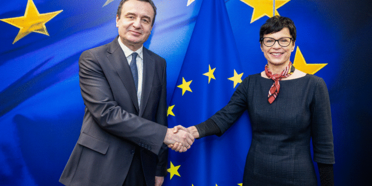 Kurti në takim me komisioneren Kos bën thirrje për largimin e masave ndaj Kosovës