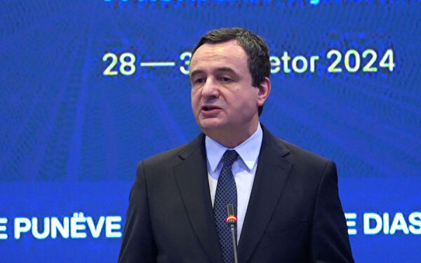 Kurti u kërkon ambasadorëve të veprojnë me vendosmëri ndaj sulmeve nga Serbia