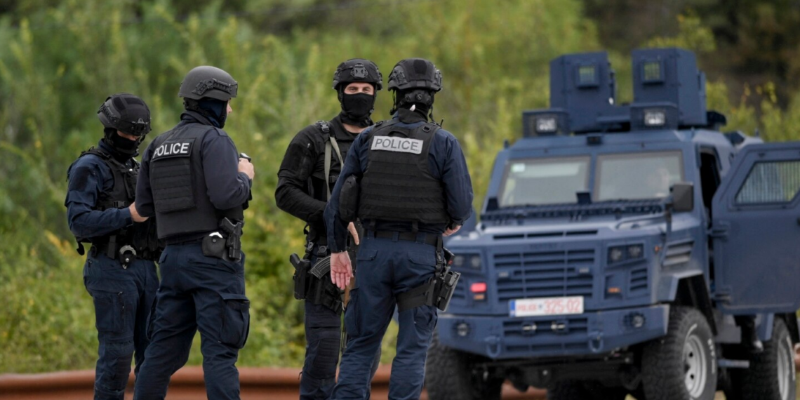 BE: Serbia me hapa të pamjaftueshëm ndaj përgjegjësve për sulmet në veri të Kosovës