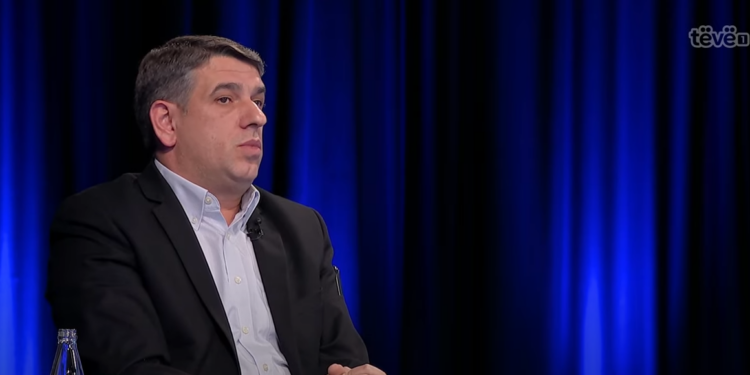 Maloku: Kurti duhet ta kishte kundërkandidat Konjufcën