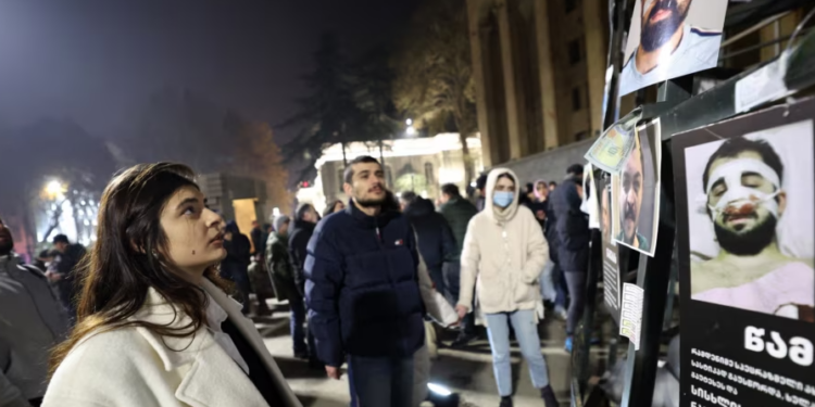 Në Gjeorgji vazhdojnë protestat, BE-ja paralajmëron ndëshkime