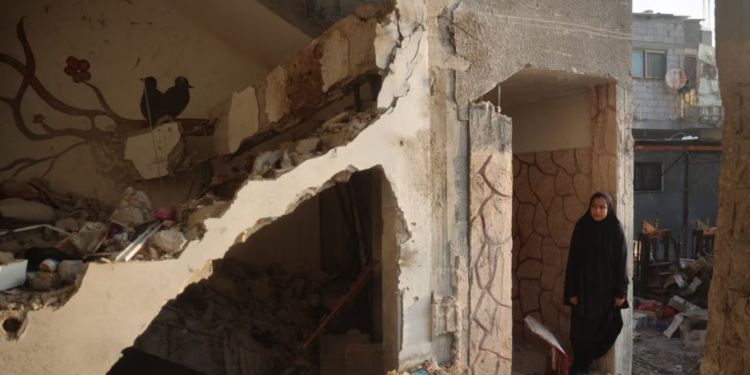 Bombardimet izraelite vrasin 28 njerëz në Gazë, thonë zyrtarët shëndetësorë