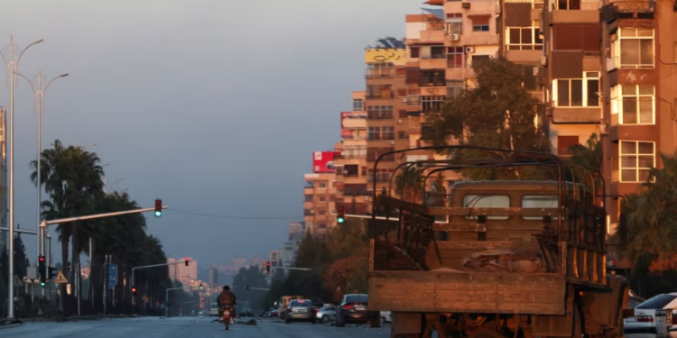 Diplomatë amerikanë e rajonalë diskutojnë të ardhmen e Sirisë