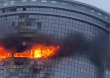 Dronët godasin ndërtesa të larta në Kazan të Rusisë