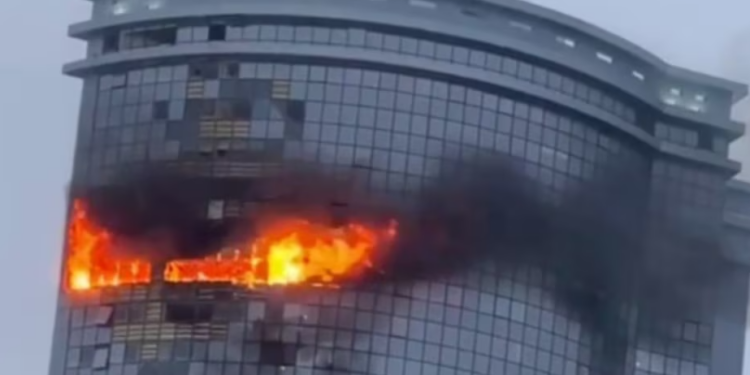 Dronët godasin ndërtesa të larta në Kazan të Rusisë
