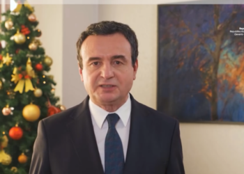 Kurti uron qytetarët për Vitin e Ri 2025, përmend arritjet dhe sfidat e vitit që po lëmë pas