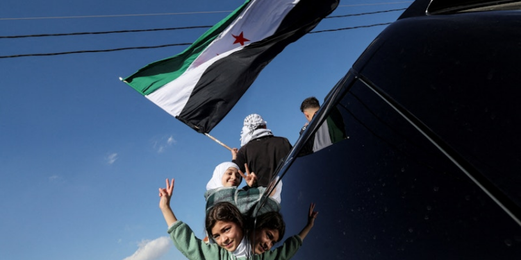 Rusia thotë se Bashar Assad u largua nga Siria