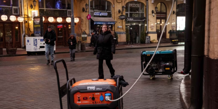 Dronët rusë sulmojnë Kievin gjatë natës, vriten tre persona në Herson