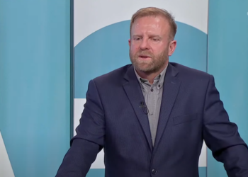 Abazi: Nëse Kurti s’komunikon me Ramën e pengon që të flas në emër të rajonit