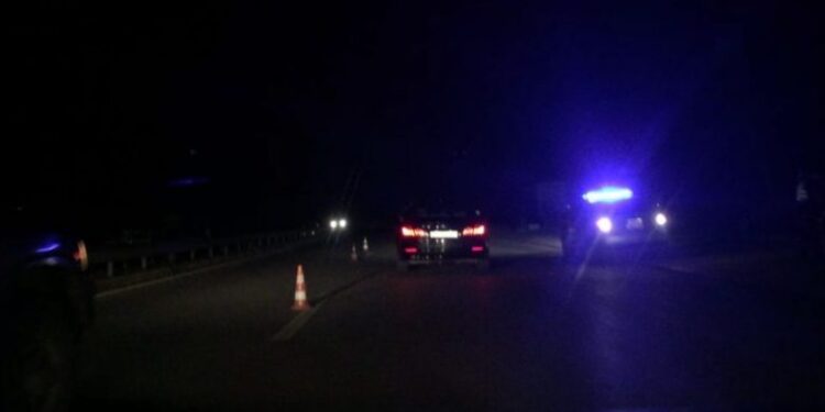 Tre të lënduar në një aksident në autostradën “Arbër Xhaferi”