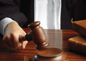 Ngrihet aktakuzë kundër dy të dyshuarve për vrasjen e dyfishtë në Gjakovë