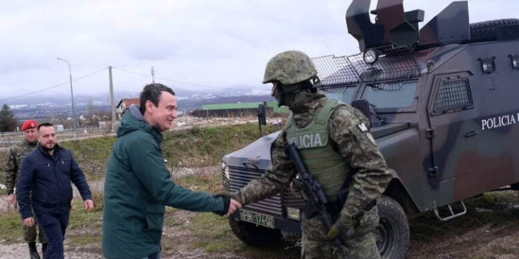 Kastrati thotë se FSK-së është dashur t’i lejohet shkuarja në veri pas sulmit terrorist në Ibër-Lepenc