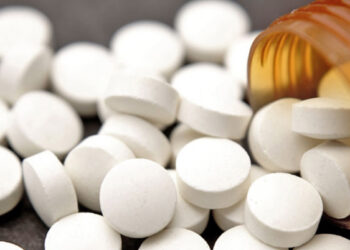 Çfarë ndodh me trupin nëse përdorni njëkohësisht aspirinë dhe ibuprofen