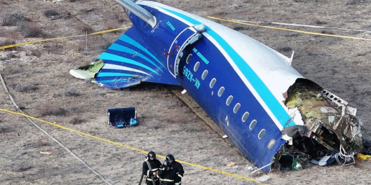 SHBA: Ka indikacione të hershme se Rusia rrëzoi aeroplanin e Azerbajxhanit