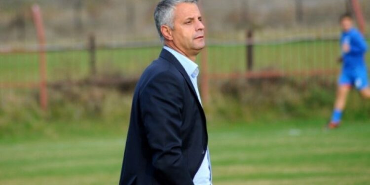 Bylbyl Sokoli aderon në Vetëvendosje