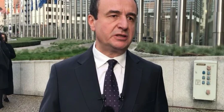 Kurti kërkon nga BE insistim për Marrëveshjen e Ohrit