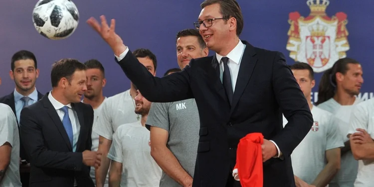 Vuçiqi flet për ndeshjen me Shqipërinë: Ka ekip të fortë, por ne do të fitojmë