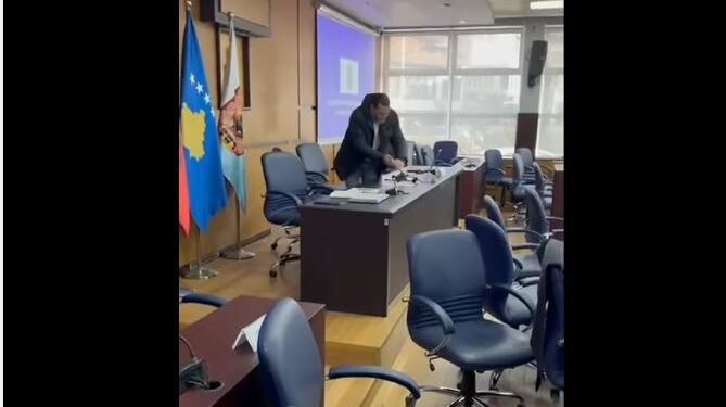 Përplasjet në asamble, LDK: Shpalos qartazi kriminalitetin e LVV-së