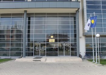 Dënohet me 20 vite burgim i akuzuari për vrasjen e një personi para një viti në Gjilan