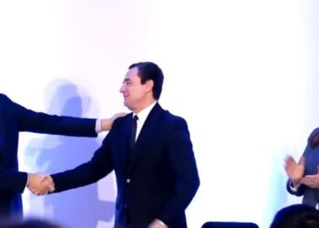 Vetëvendosje nominon Kurtin kandidat për kryeministër