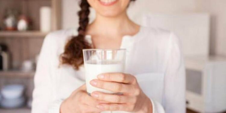 Si të përdorni qumështin për flokë të drejtë?