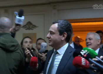 Njohësit e drejtësisë thonë se ftesa e Prokurorisë për Kurtin nuk ia pamundëson kandidimin