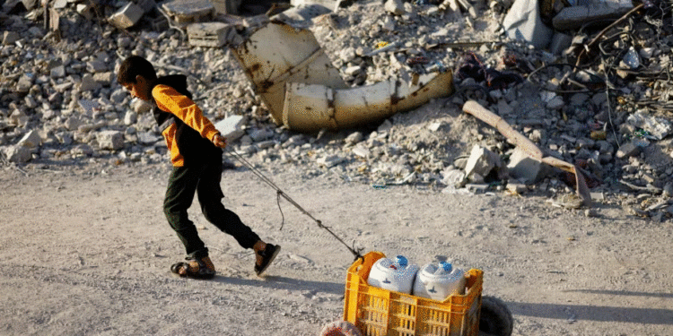 HRW: Mohimi i ujit në Gazë nga Izraeli, akt gjenocidi