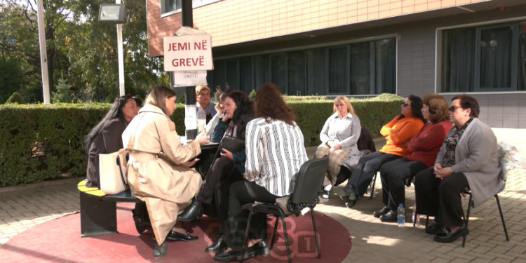 Punëtoret teknike të Kuvendit të Kosovës mbesin në shtëpi