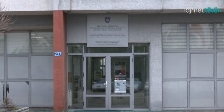 Vuçiq në presion nga protestat a mund të inskenohen tensione në Kosovë?