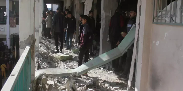 Të paktën 15 të vrarë nga sulmet e Izraelit në një shkollë në Gaza