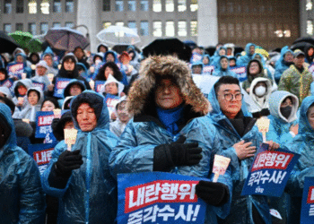 Partia në pushtet në Korenë e Jugut kërkon largimin e presidentit