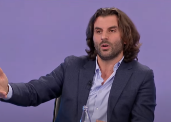  “Kush është ky djali?” Kraki nuk e njeh Burim Metën e “Guxos”