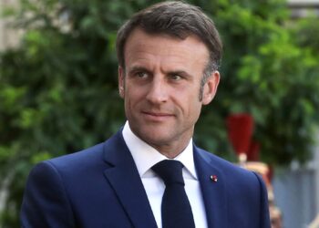 Presidenti Macron nis takimet për emërimin e kryeministrit të ri