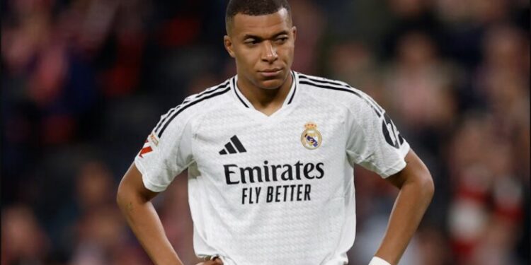 “Nëse një yll hesht, njerëzit flasin për të”, Mbappe godet kritikët