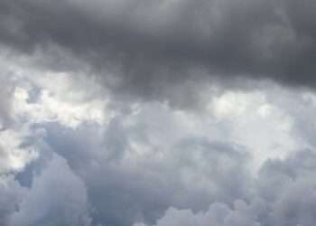 Moti sot i vranët e me intervale me diell