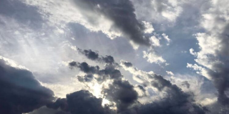 Moti sot i vranët dhe me intervale me diell