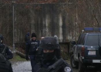 Njohësit e sigurisë thonë se Serbia po nxitet nga Rusia për të kryer sulme në katër komunat veriore