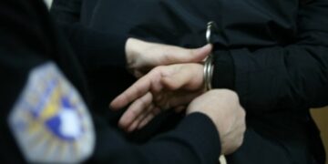 Vodhi veturën në Gjakovë, arrestohet i dyshuari