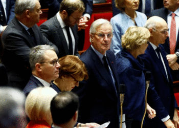 Rrëzohet Qeveria franceze