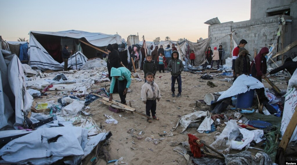 Ndërmjetësit shtojnë përpjekjet për armëpushim teksa Izraeli vret 16 persona në Gazë