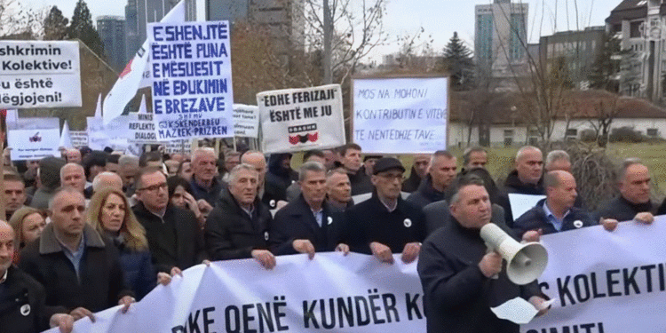 SBASHK-u proteston, kërkon rritje pagash dhe respektim të kontratës kolektive