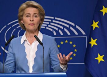 Von der Leyen: Të gatshëm të ndihmojë rindërtimin e një Sirie që mbron pakicat