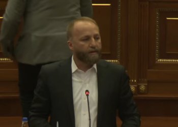 Tahiri: Migrimi i qytetarëve, fotografia më e dhimbshme e kësaj Qeverie