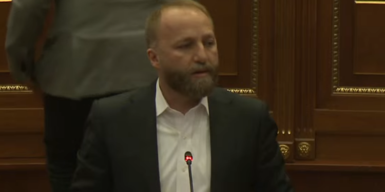 Tahiri: Migrimi i qytetarëve, fotografia më e dhimbshme e kësaj Qeverie