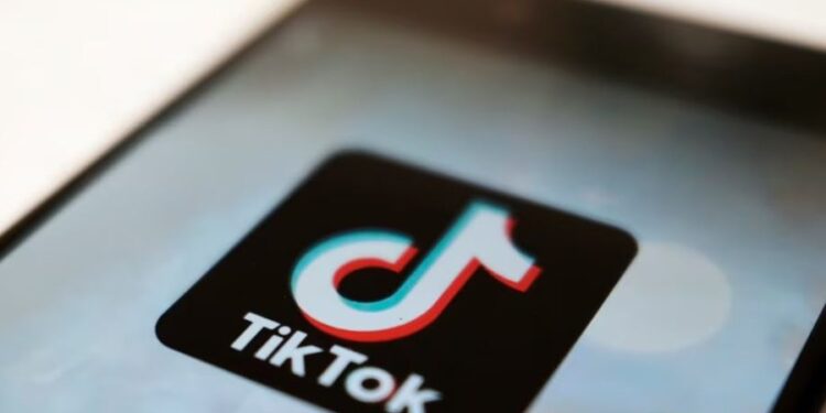 Mbyllja e TikTok-ut në Shqipëri, reagon kompania kineze: Presim sqarime urgjente