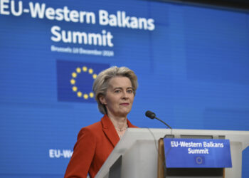 Von der Leyen: Jemi gati të nisim punën e shqyrtimit të aplikimit të Kosovës