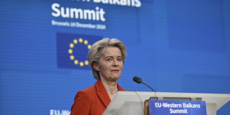Von der Leyen: Jemi gati të nisim punën e shqyrtimit të aplikimit të Kosovës