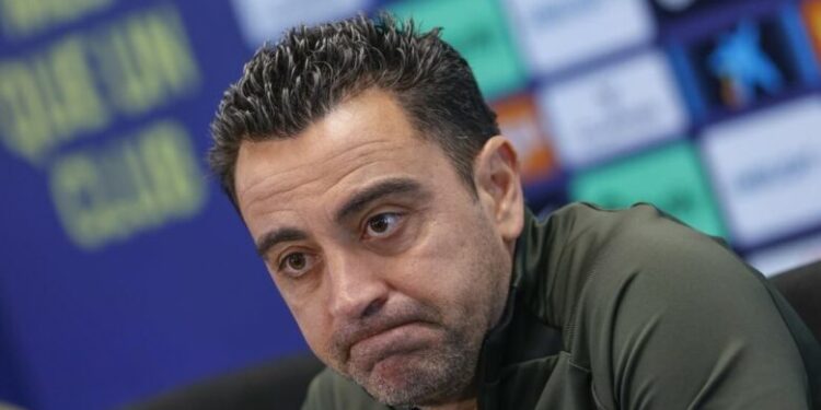 I shkarkuar në mënyrë të turpshme nga Barceona, Xavi ka një mesazh tani për klubin katalunas