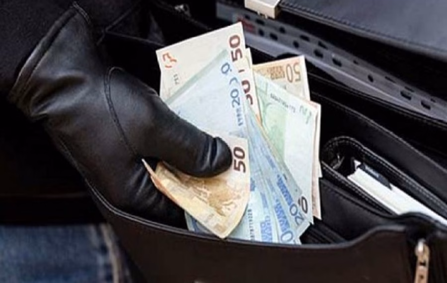 Vodhën para në një shtëpi në Mitrovicë, arrestohen tre të mitur